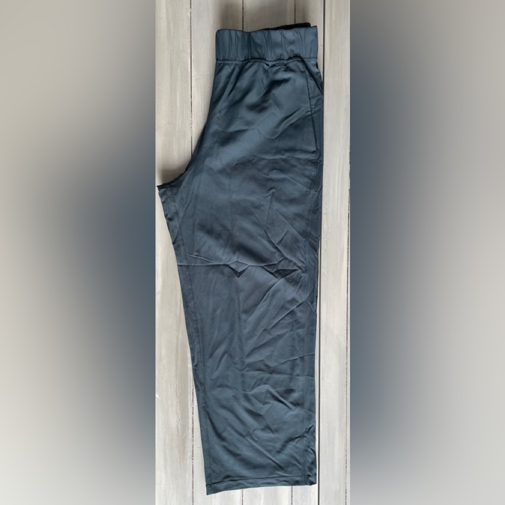 Lululemon Next Move Nebula Cropped Pant - Picture 8 of 16